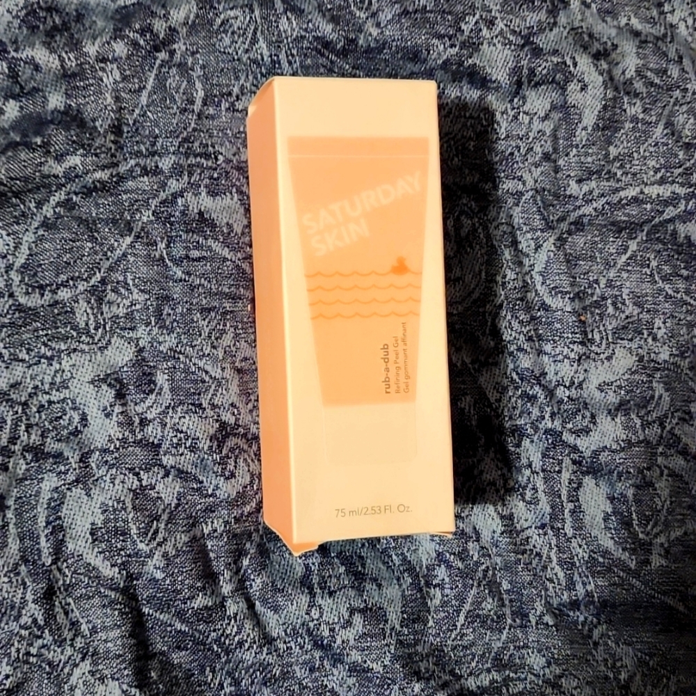 SATURDAY SKIN: RUB-A-DUB, REFINING PEEL GEL.